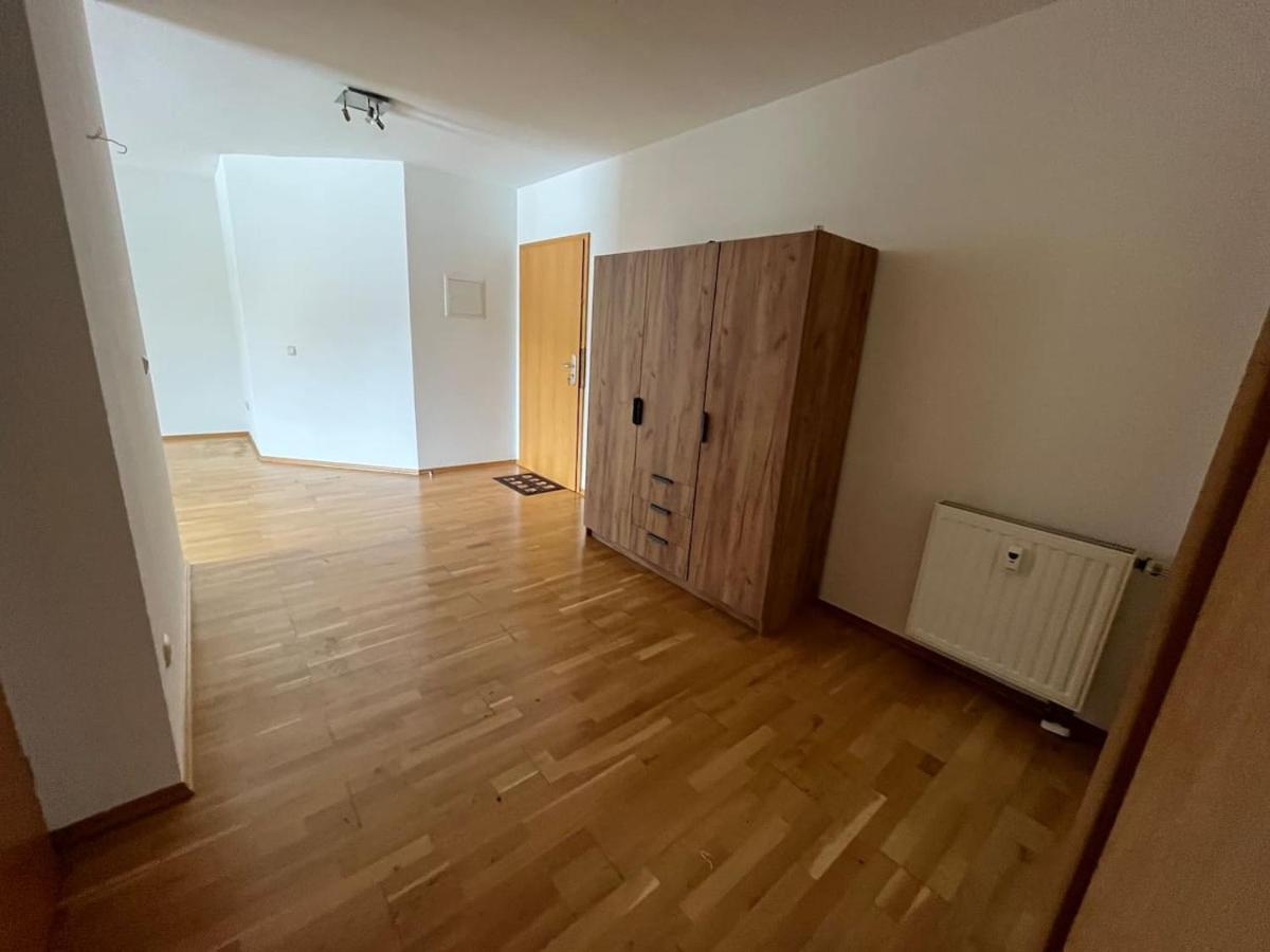 Grosses Apartment Im Dg Lipsia Esterno foto