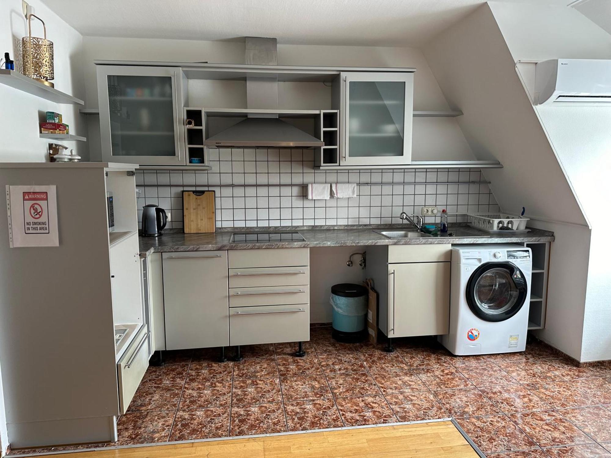 Grosses Apartment Im Dg Lipsia Esterno foto